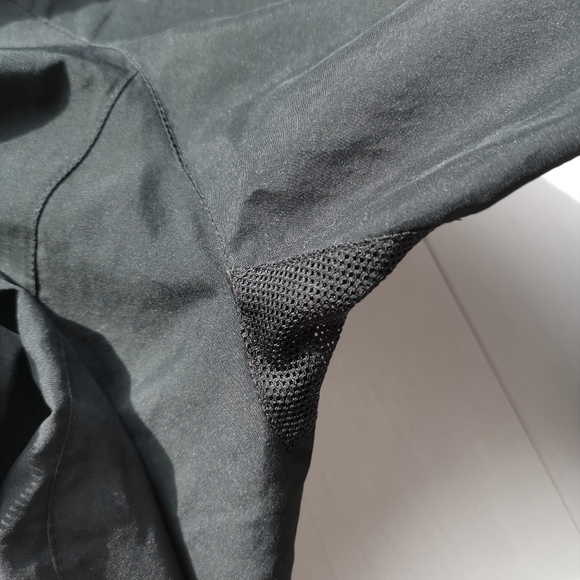 Nike running black running windbreaker jacket - Picture 6 of 9